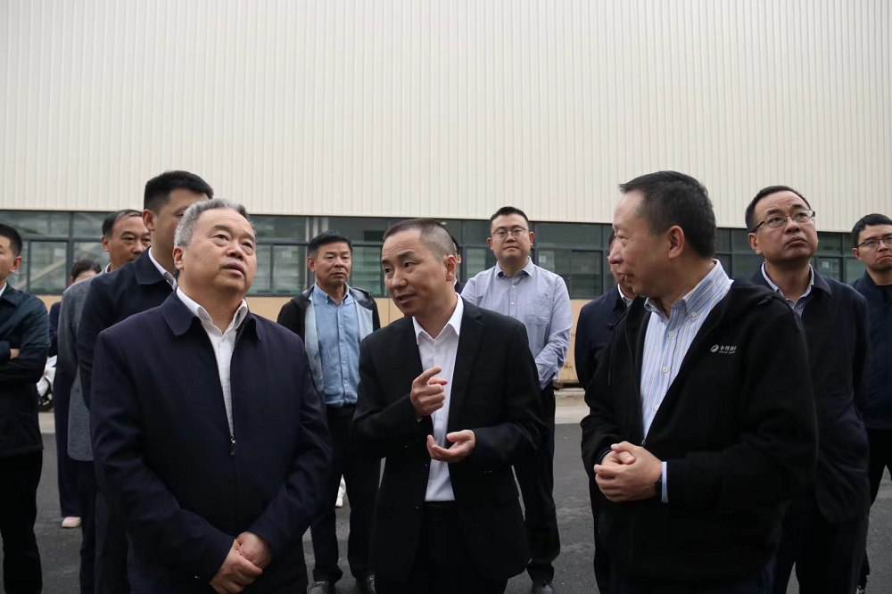 遂寧市政協(xié)蒞臨天馬調研企業(yè)生產(chǎn)經(jīng)營(yíng)情況(圖1) 遂寧市政協(xié)蒞臨天馬調研企業(yè)生產(chǎn)經(jīng)營(yíng)情況(圖1)
